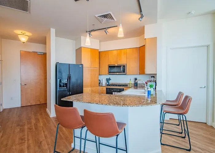 Upscale Phx Pool Gym Balcony Wd Parking *