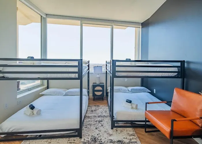 Upscale Phx Pool Gym Balcony Wd Parking Phoenix