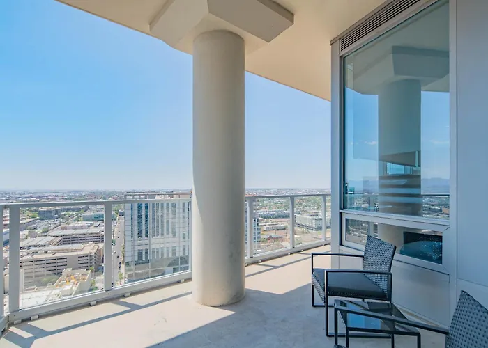 Apartment Upscale Phx Pool Gym Balcony Wd Parking Phoenix
