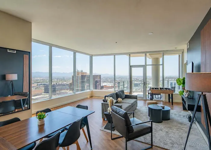 Apartamento Upscale Phx Pool Gym Balcony Wd Parking